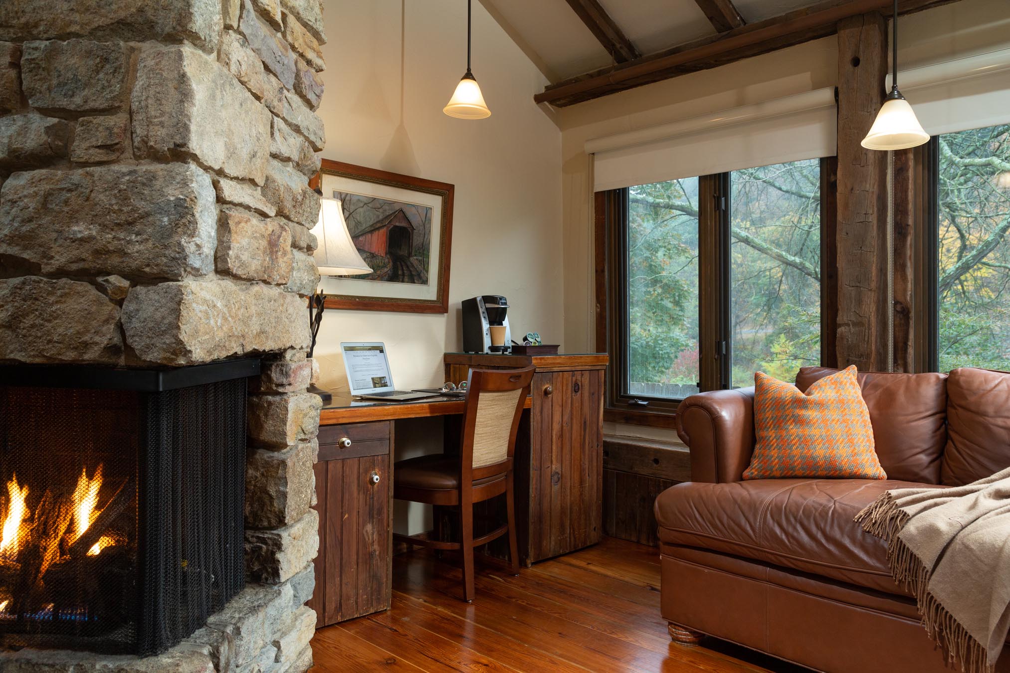 Fogelsville hotel room with fireplace